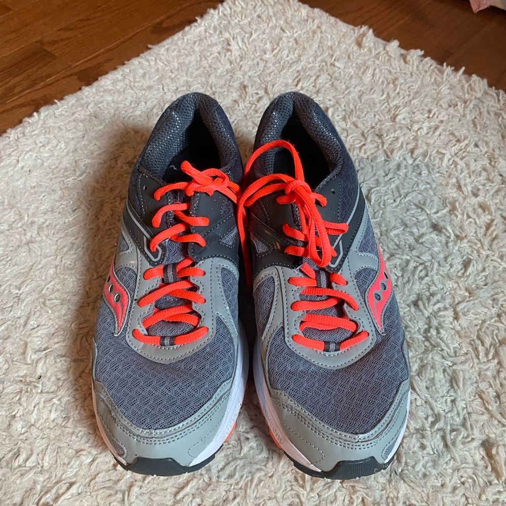 Women’s sneakers
